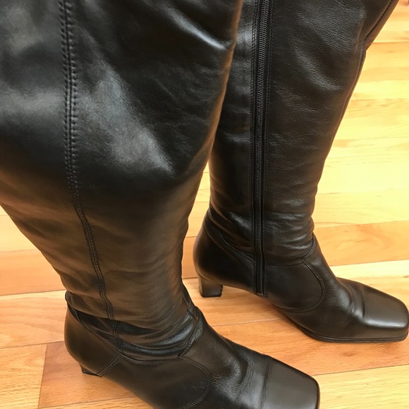 Alpine Swiss Laura Women Women’s winter fur lined boots.